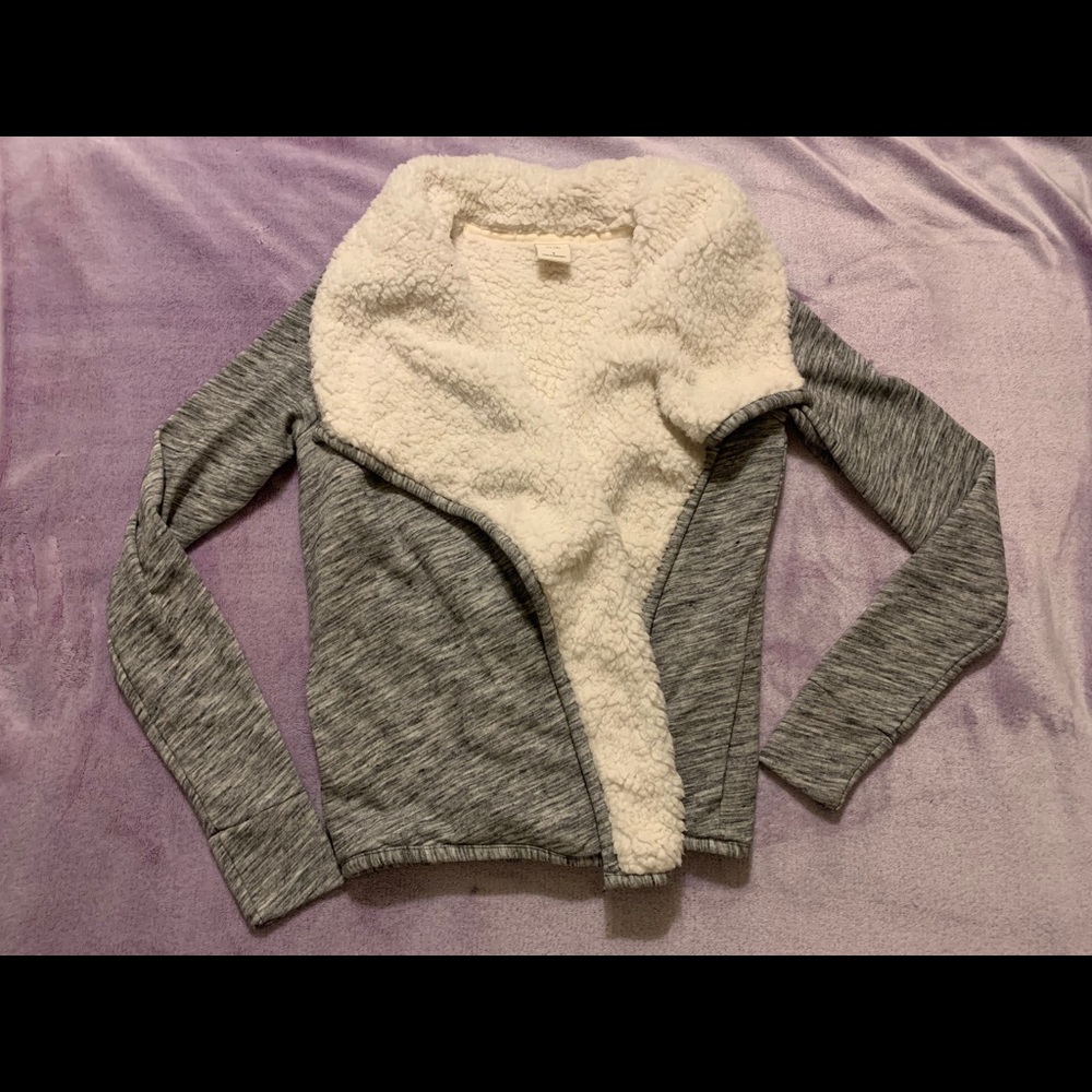 Abercrombie and Fitch, Heavy Cardigan, Size Small